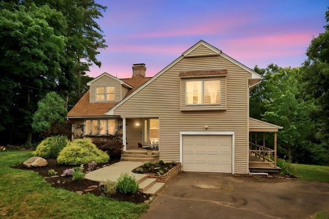 73 Glendale Rd, Hampden, MA 01036