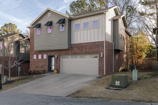 1496 Desoto Place, Fayetteville, AR 72703