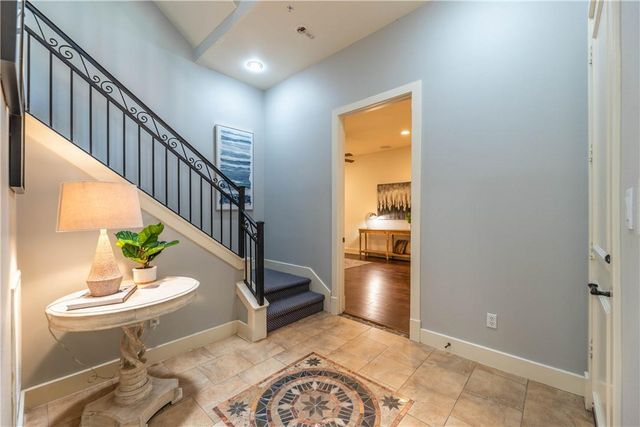 1529 Barton Springs RD 12, Austin, TX 78704