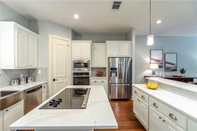 1529 Barton Springs RD 12, Austin, TX 78704
