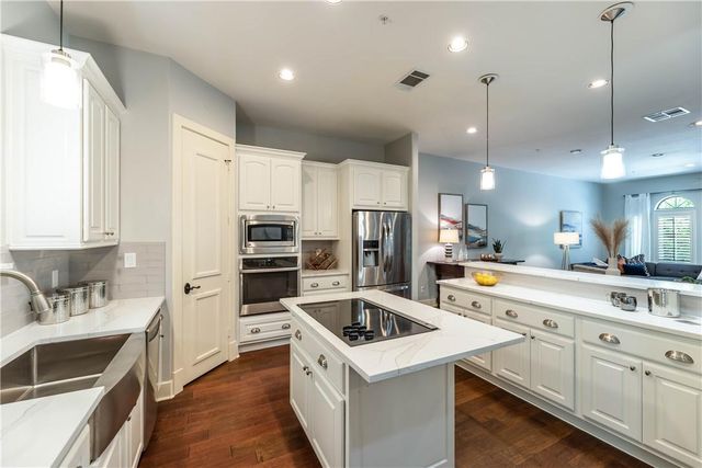 1529 Barton Springs RD 12, Austin, TX 78704