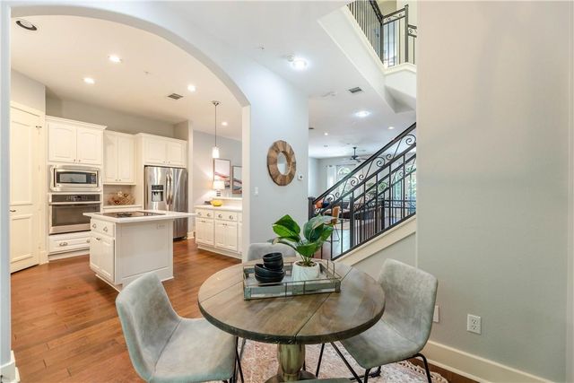 1529 Barton Springs RD 12, Austin, TX 78704
