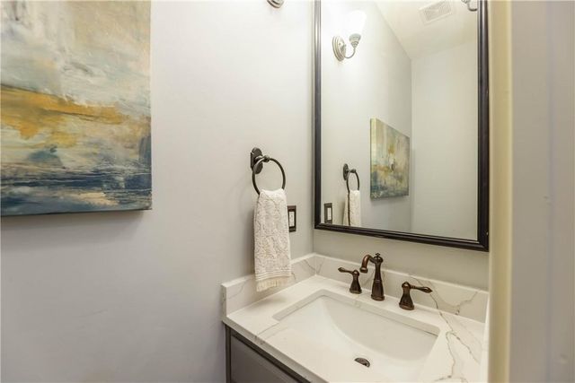 1529 Barton Springs RD 12, Austin, TX 78704