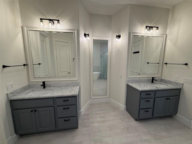 1529 Barton Springs RD 12, Austin, TX 78704