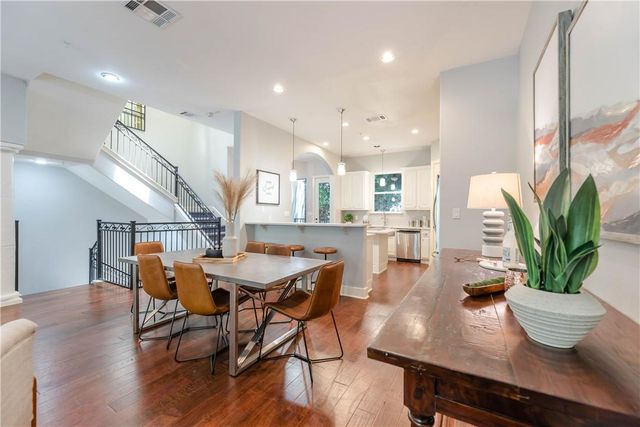 1529 Barton Springs RD 12, Austin, TX 78704