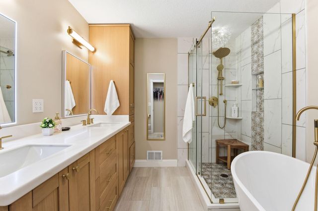 17402 Harding Lane, Lakeville, MN 55044