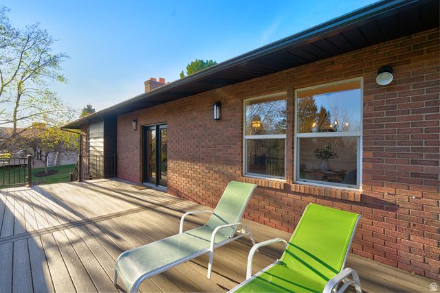 1242 E SNOWCREEK DR, Layton, UT 84040