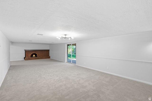 1242 E SNOWCREEK DR, Layton, UT 84040