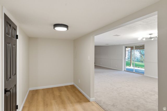 1242 E SNOWCREEK DR, Layton, UT 84040