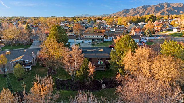 1242 E SNOWCREEK DR, Layton, UT 84040