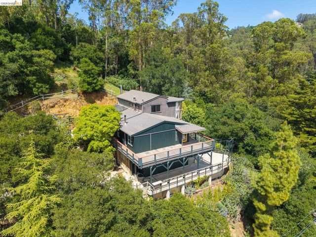 6383 Valley View Rd, Oakland, CA 94611