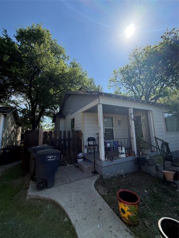 1228 Marion Avenue, Fort Worth, TX 76104