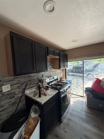 1228 Marion Avenue, Fort Worth, TX 76104