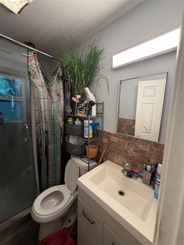 1228 Marion Avenue, Fort Worth, TX 76104