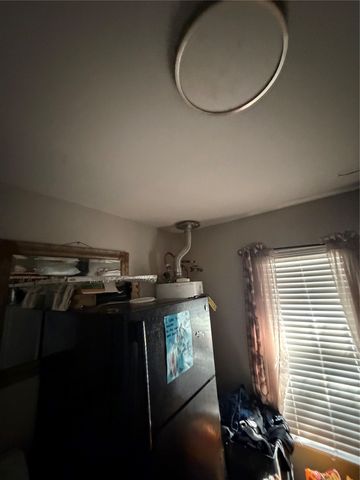 1228 Marion Avenue, Fort Worth, TX 76104