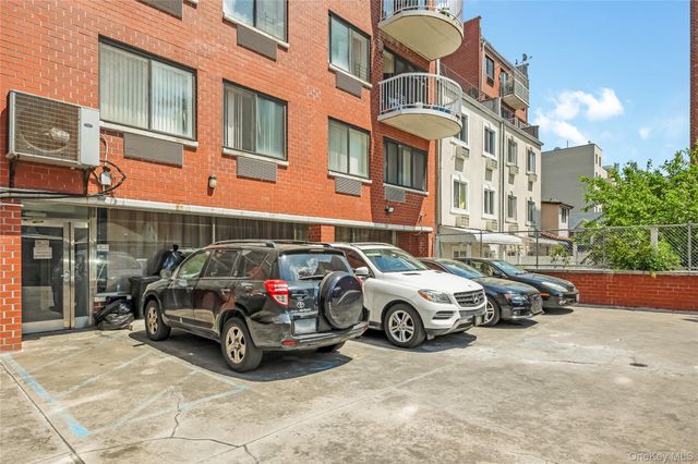 87-26 175th Street, Jamaica, NY 11432