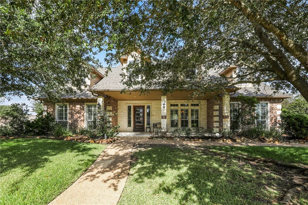 3810 Barnsley Court, Bryan, TX 77802