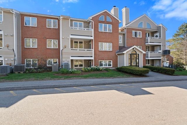 30 Chapman St 304, Weymouth, MA 02189