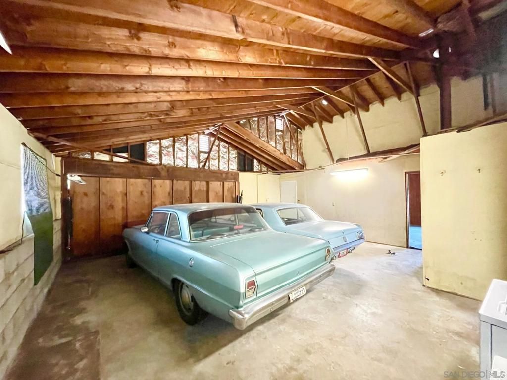 Image 20 of property listing at 1758 Vista Grande, El Cajon, CA 92019