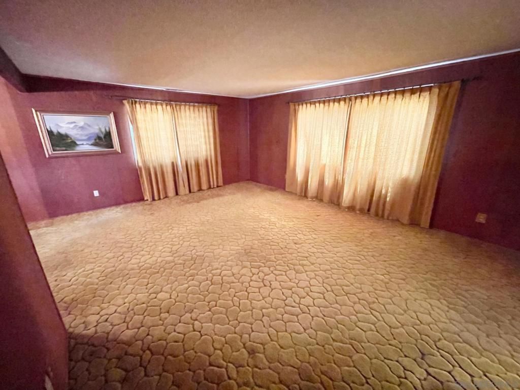 Image 7 of property listing at 1758 Vista Grande, El Cajon, CA 92019