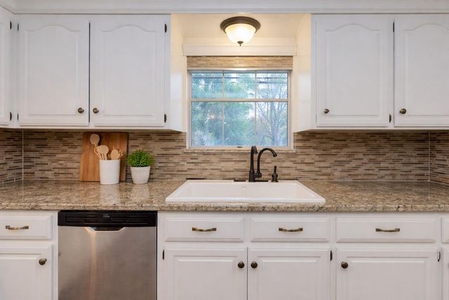 347 Forest Lake Drive, Seabrook, TX 77586