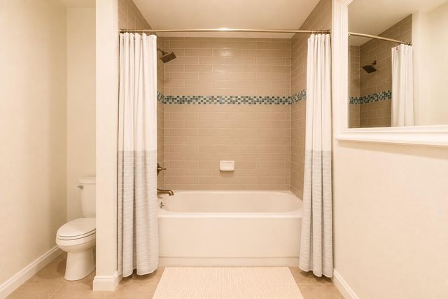 347 Forest Lake Drive, Seabrook, TX 77586