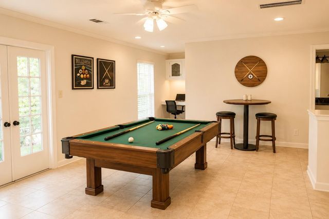 347 Forest Lake Drive, Seabrook, TX 77586