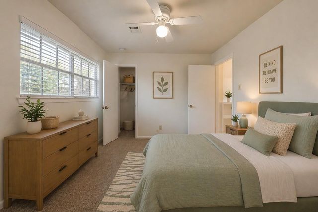 347 Forest Lake Drive, Seabrook, TX 77586