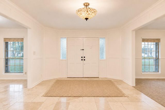 347 Forest Lake Drive, Seabrook, TX 77586