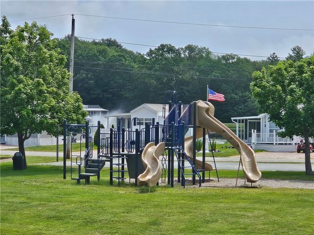 118 Dunns Corner Road, Westerly, RI 02891