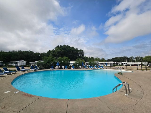 118 Dunns Corner Road, Westerly, RI 02891