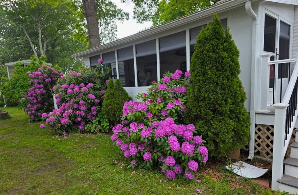 118 Dunns Corner Road, Westerly, RI 02891