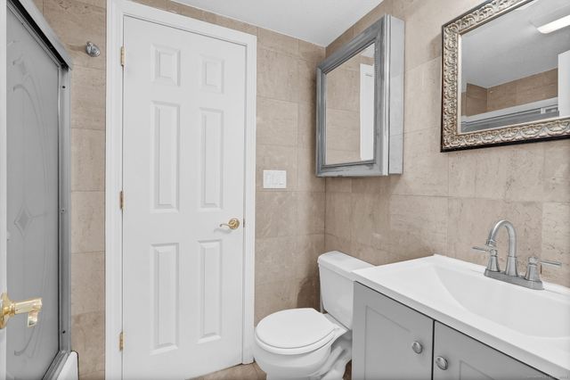 37 West Normandy Drive, West Hartford, CT 06107