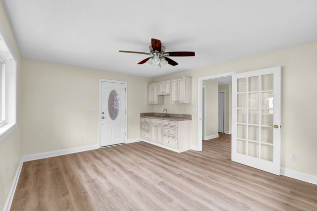 37 West Normandy Drive, West Hartford, CT 06107