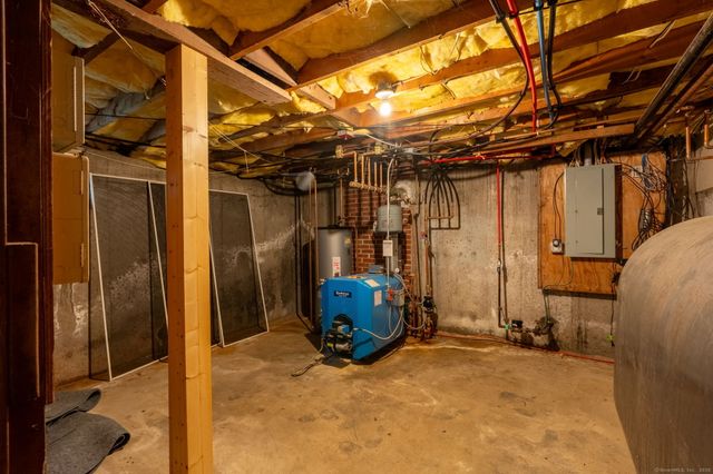 37 West Normandy Drive, West Hartford, CT 06107