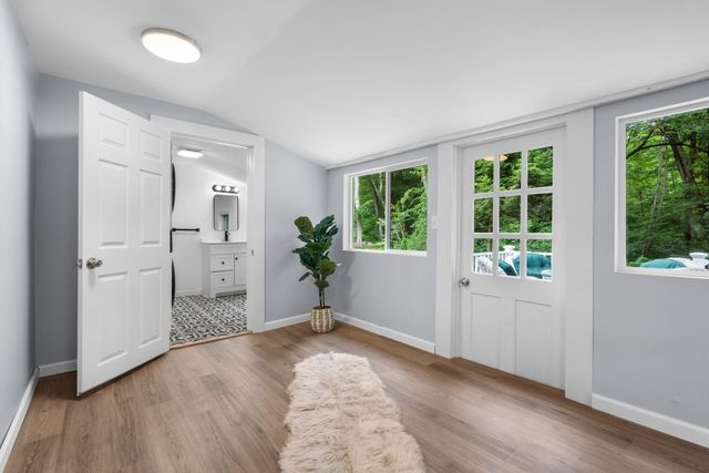 5 Bond Street, Brookline, NH 03033