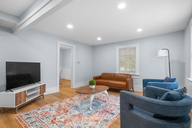 5 Bond Street, Brookline, NH 03033