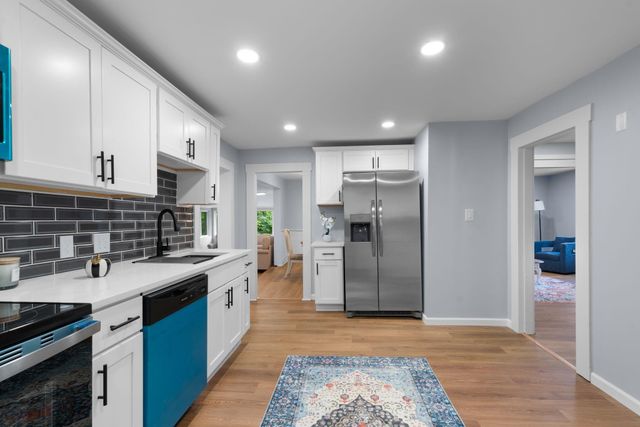 5 Bond Street, Brookline, NH 03033