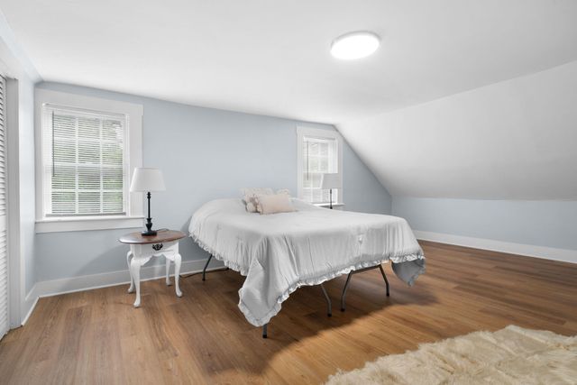5 Bond Street, Brookline, NH 03033