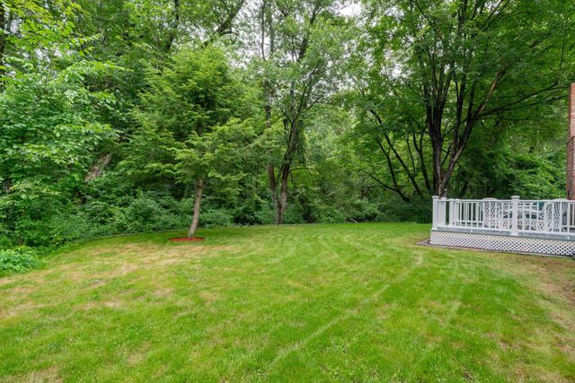 5 Bond Street, Brookline, NH 03033