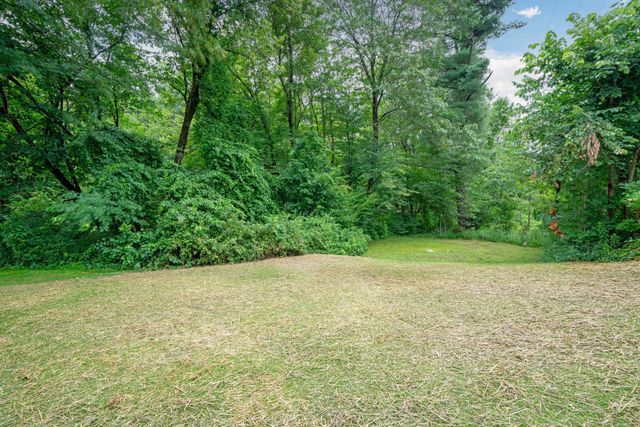 5 Bond Street, Brookline, NH 03033