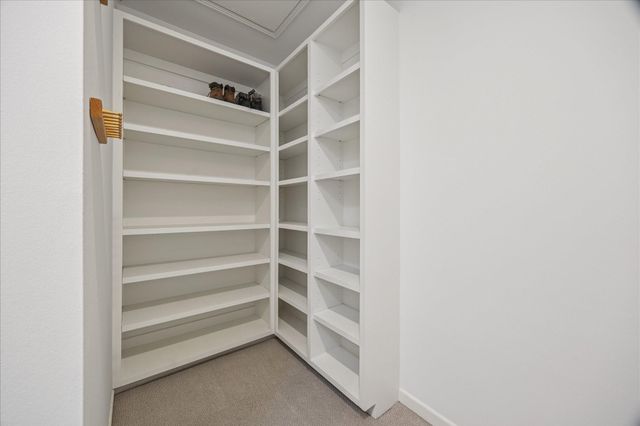 211 E 24th Street, Houston, TX 77008