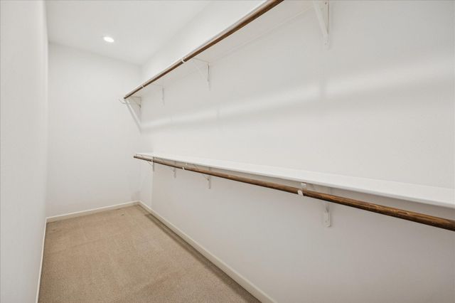 211 E 24th Street, Houston, TX 77008