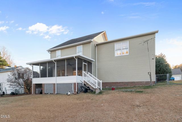 146 Yorkshire Drive, Cameron, NC 28326