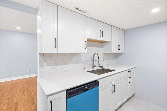 1143 Hartford Avenue 4C, Johnston, RI 02919