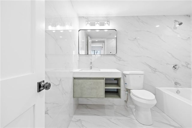 1143 Hartford Avenue 4C, Johnston, RI 02919