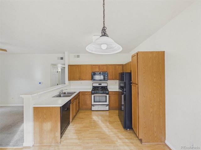 9961 E Idaho Circle 101, Aurora, CO 80247