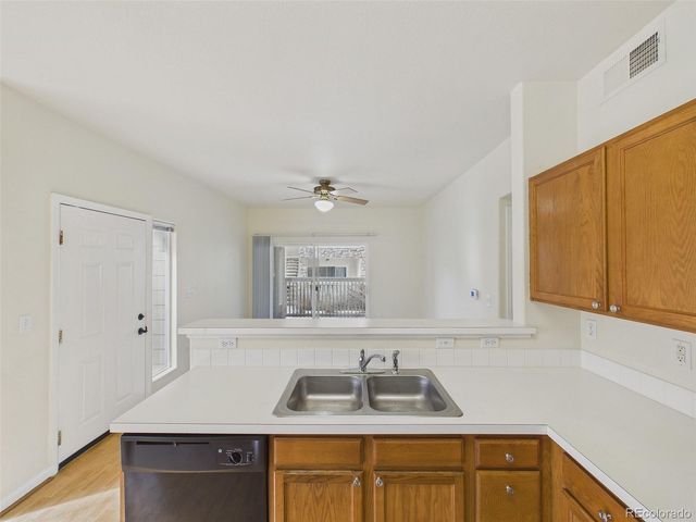 9961 E Idaho Circle 101, Aurora, CO 80247