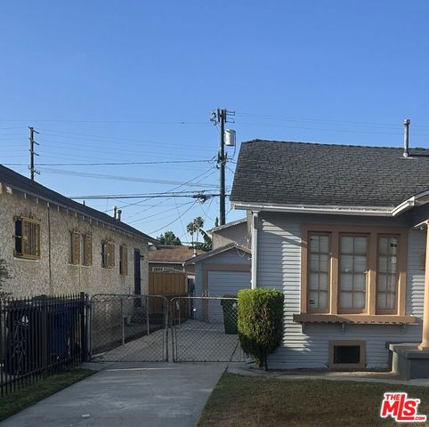 2418 Exposition Place, Los Angeles, CA 90018