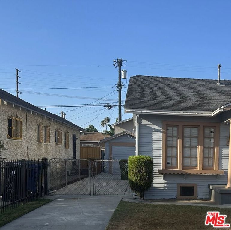 2418 Exposition Place, Los Angeles, CA 90018 — photo 4